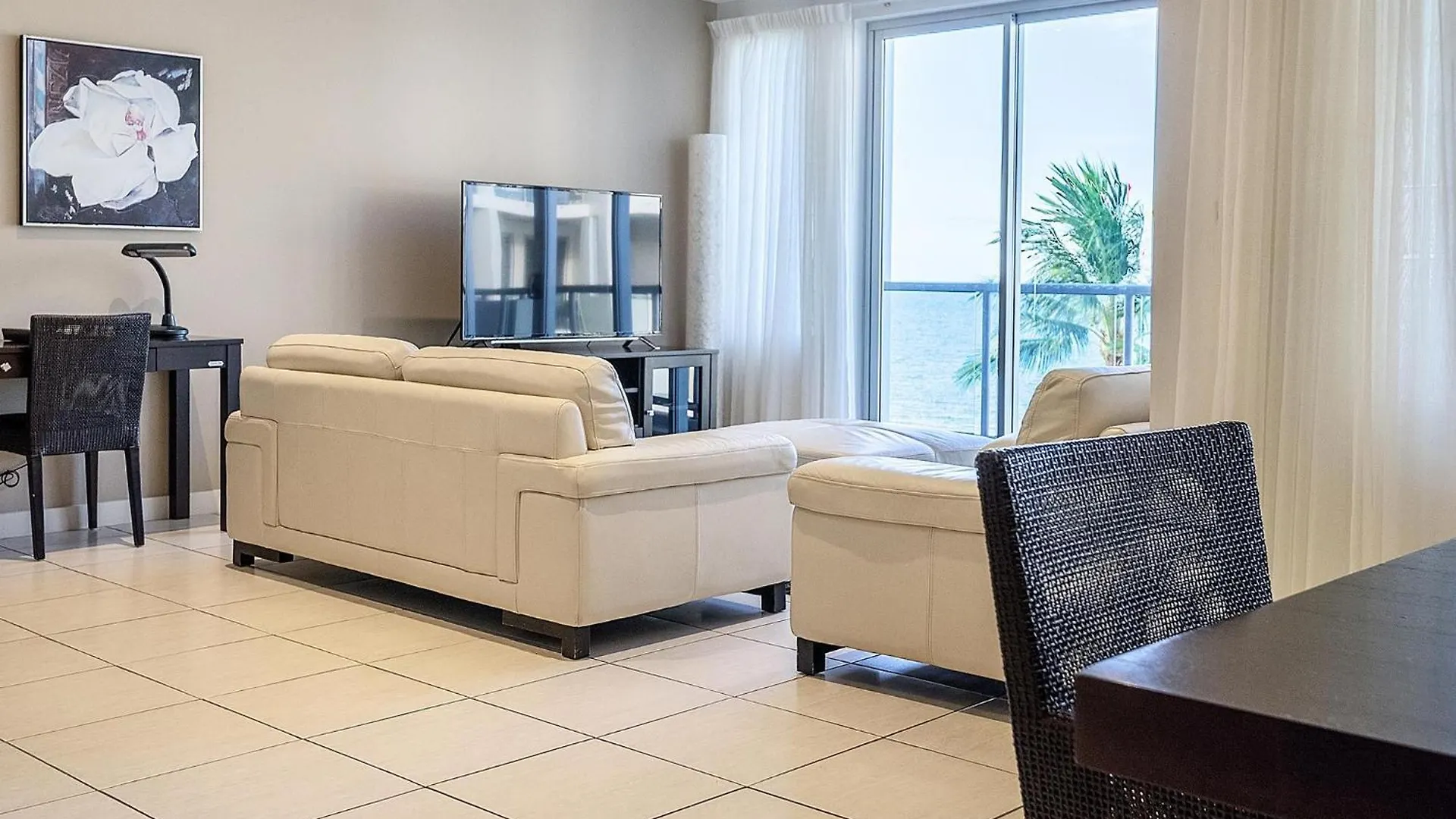 Apartmanhotel Coral Cove Apartments - Absolute Beachfront Resort Bowen