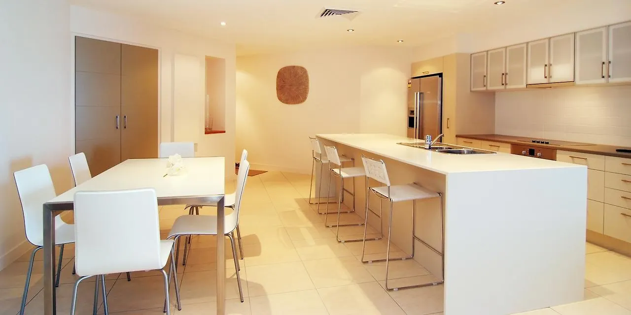 Coral Cove Apartments - Absolute Beachfront Resort Bowen